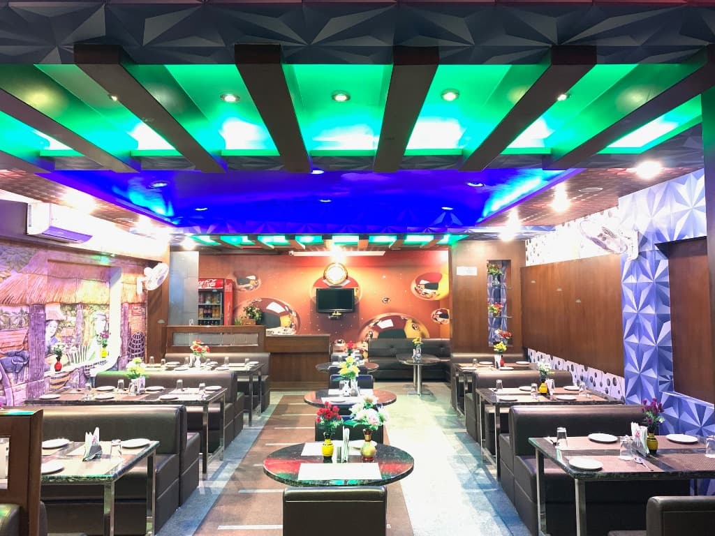 Hotel Park Avenue Sikar restaurant dining area