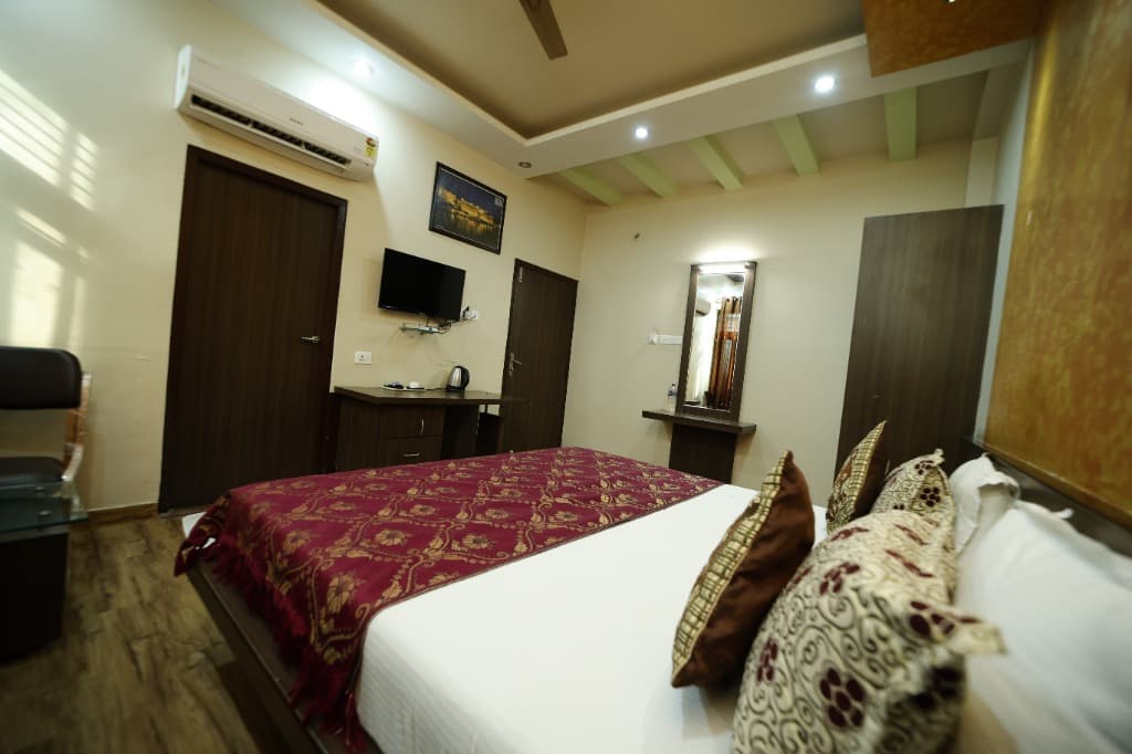 Deluxe Double Room at Hotel Park Avenue Sikar